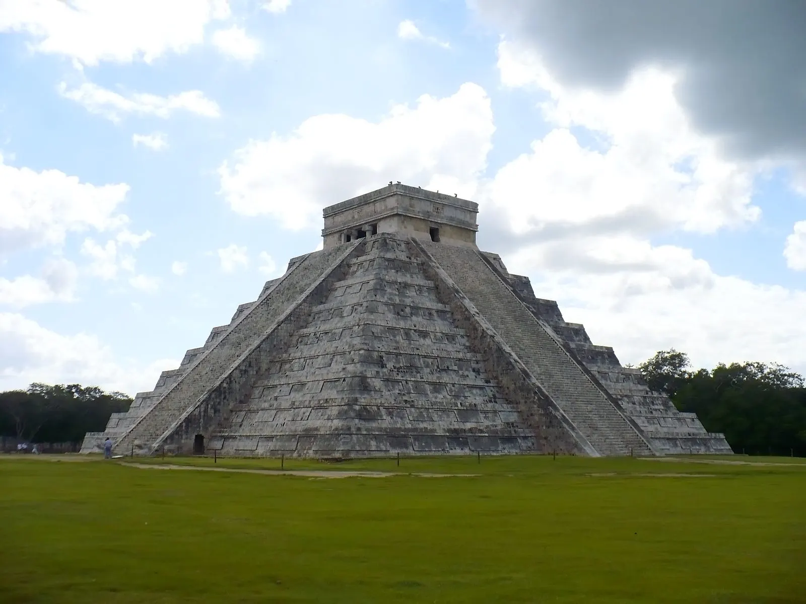 Chichén Itzá desde Cancún, ¿tour o por tu cuenta? Costos 2027